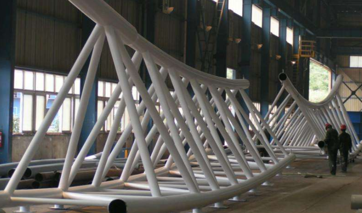 阿尔山管廊钢结构与桁架结构的管道支架应该如何区分